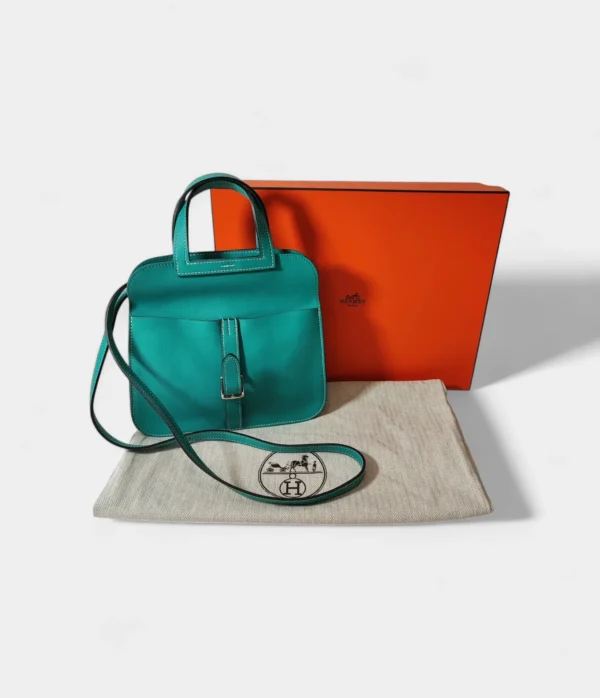 Hermès Halzan Green Leather Handbag - Image 5